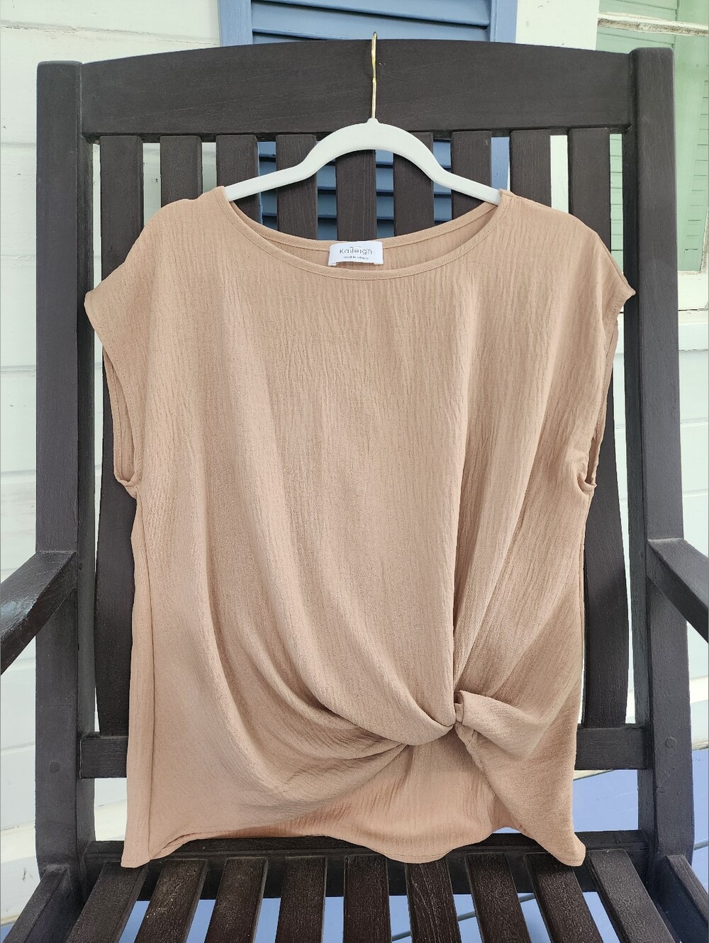 Great Summer Neutral Top!!